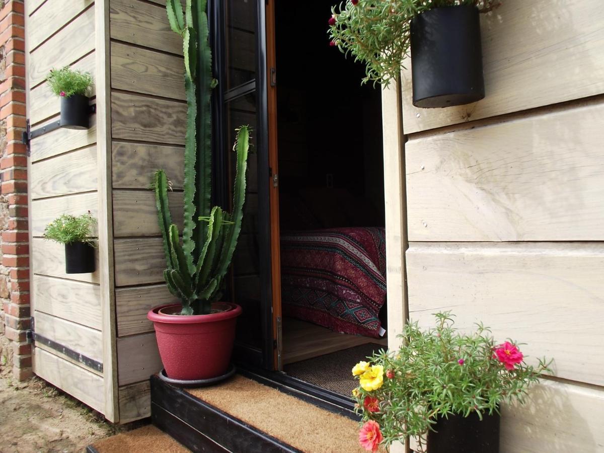 LES BELLES ÉPOQUES B&B - JACUZZI - PISCINE - TERRASSES - BRUMISATEURS - Proche Puy du Fou Saint-Germain-sur-Moine Exterior foto