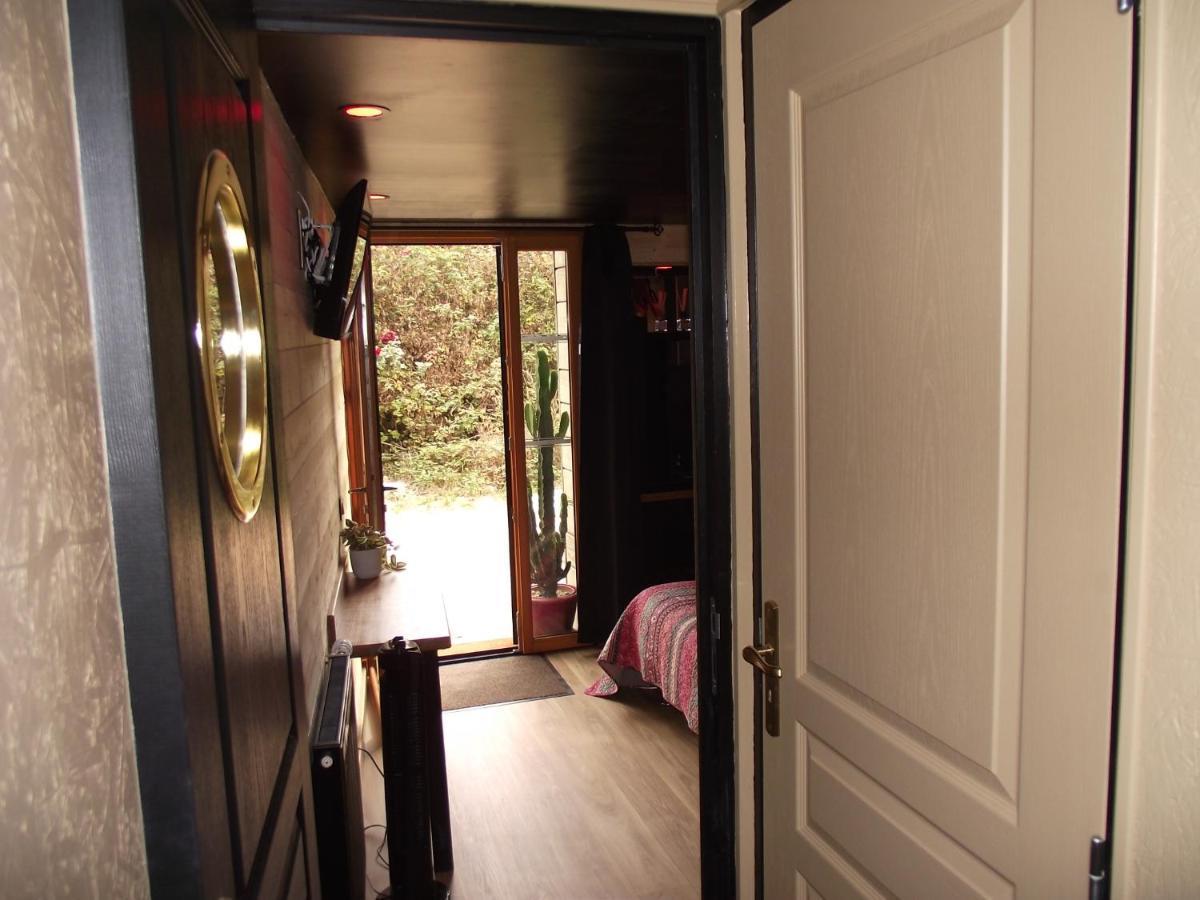 LES BELLES ÉPOQUES B&B - JACUZZI - PISCINE - TERRASSES - BRUMISATEURS - Proche Puy du Fou Saint-Germain-sur-Moine Exterior foto