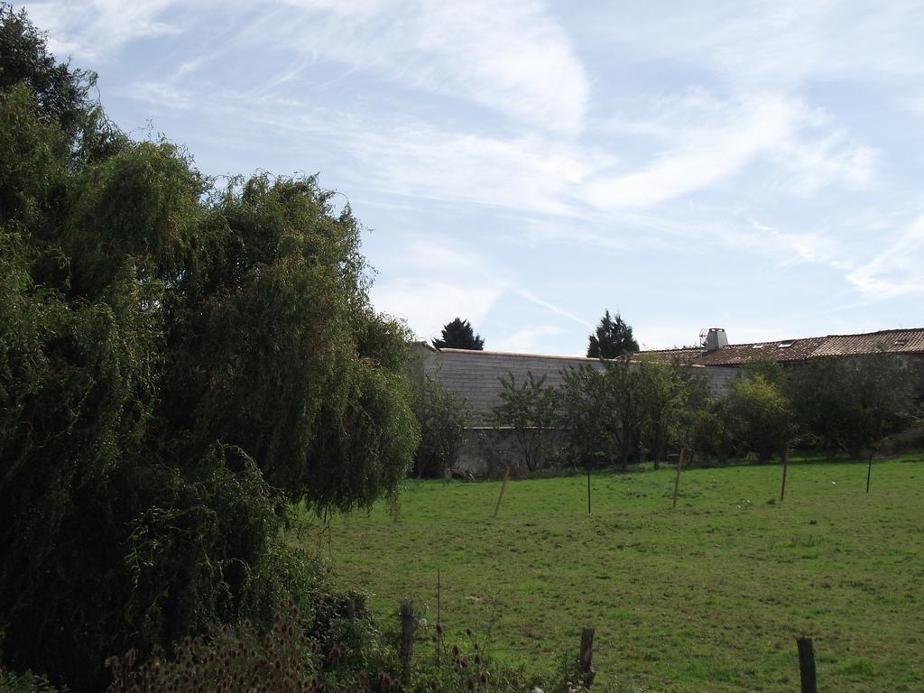 LES BELLES ÉPOQUES B&B - JACUZZI - PISCINE - TERRASSES - BRUMISATEURS - Proche Puy du Fou Saint-Germain-sur-Moine Exterior foto